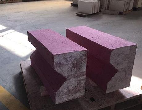 1689498744644482.jpg 加热炉用耐磨铬刚玉砖.jpg